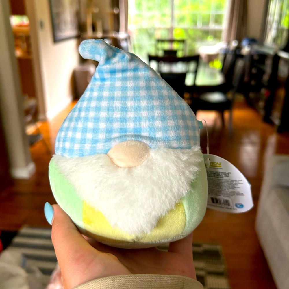 Maddox the gnome/elf squishmallow NWT 5in OG 2021
